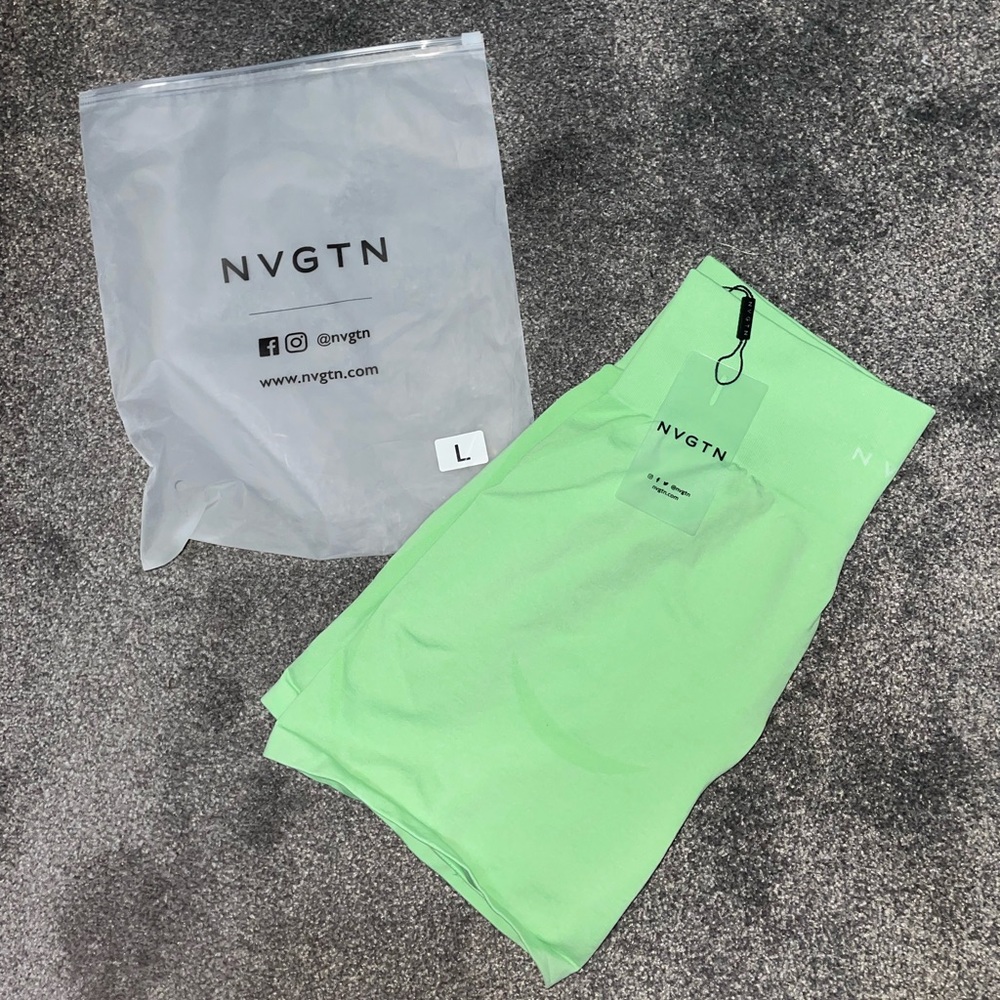 nvgtn pistachio contour shorts NWT